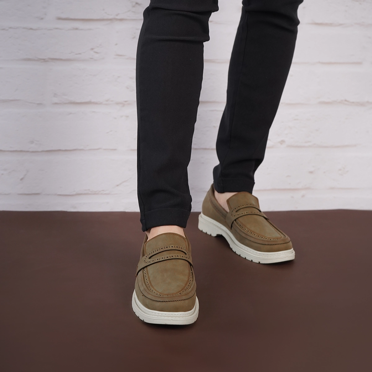 کفش تخت مردانه خاکی مدل Erfan